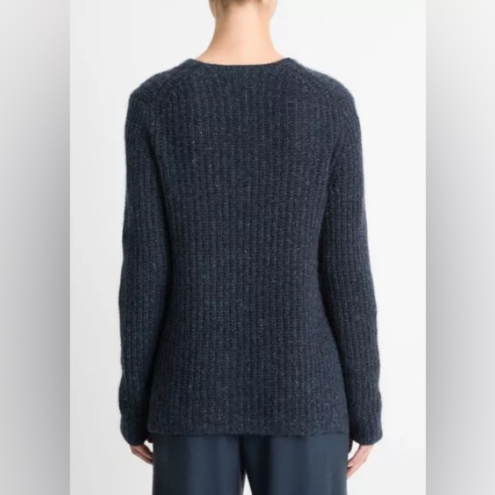 Vince Donegal Sweater ๐ - Picture 3 of 8